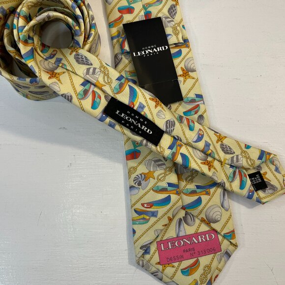 Leonard Paris Men's Seashell Jellyfish Boat Colorful Italian silk Neck Tie - NWT - Picture 2 of 2